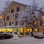 & Restaurant Dankl ホテル