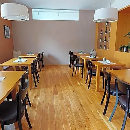 & Restaurant Dankl Szálloda Lofer